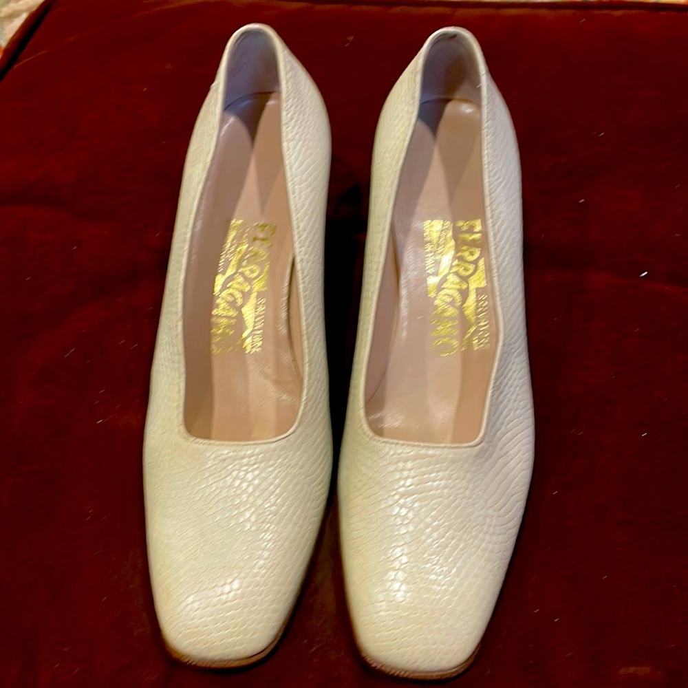 Salvature Ferragamo women / children shoes lightly used size 5 1/2 B. Tan color